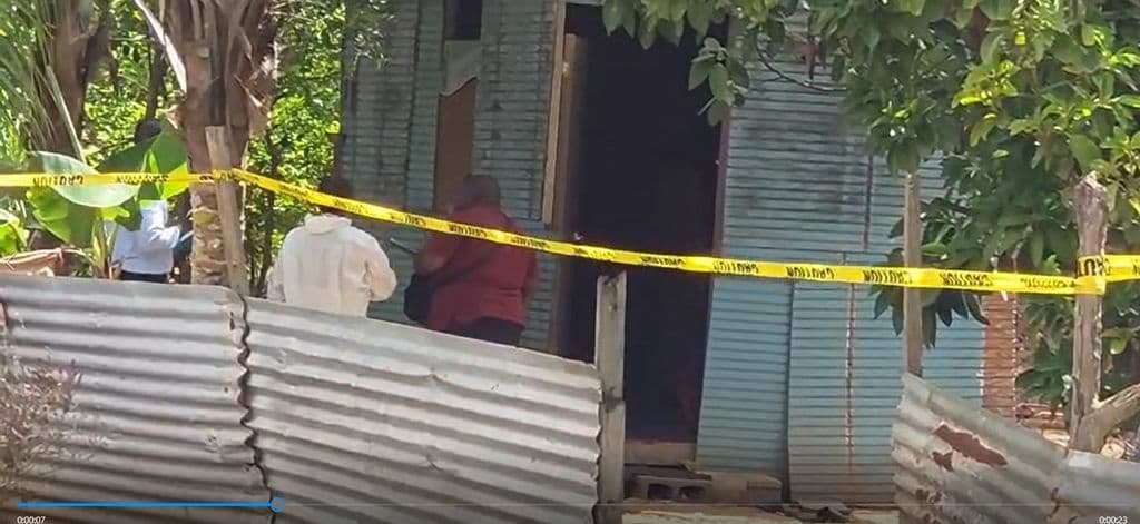 Man killed in dispute over water pipe
