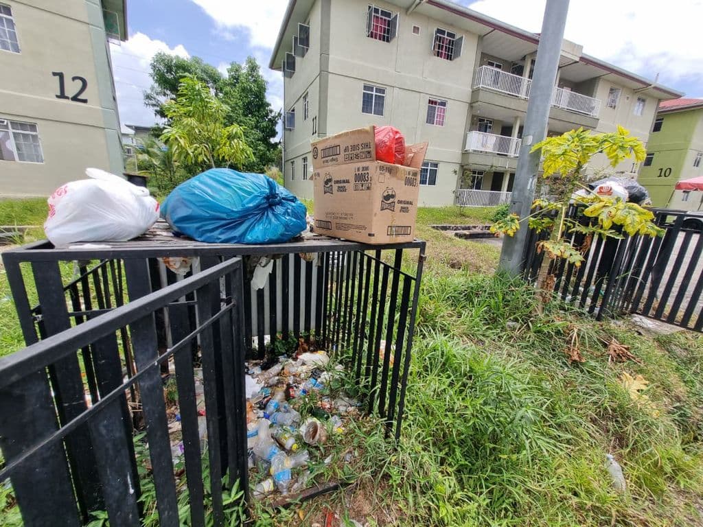 HDC residents report garbage, maintenance crisis in Corinth Hills