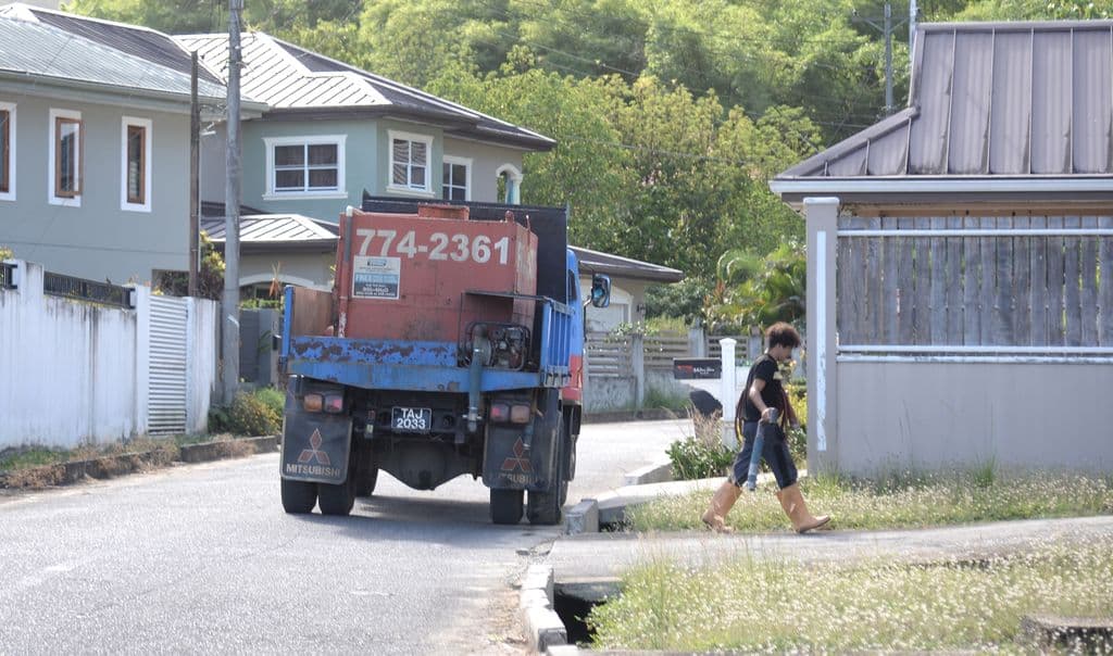 Padarath, Beckles in war of words over water woes