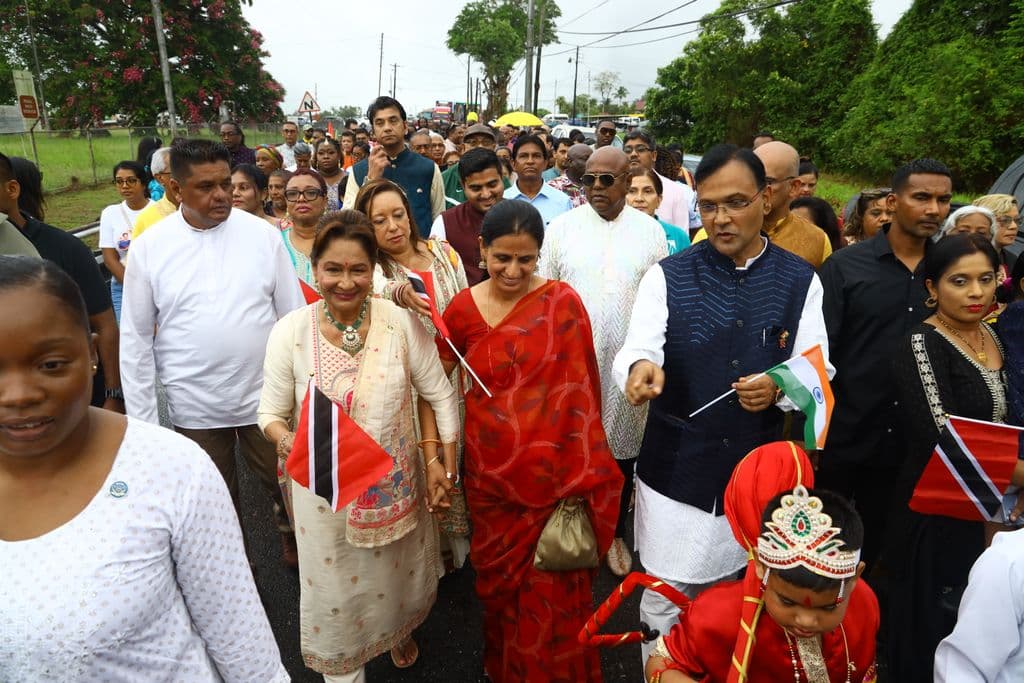 PM slams ‘sick and evil’ support for gang unity at Sealy-Samaroo protest