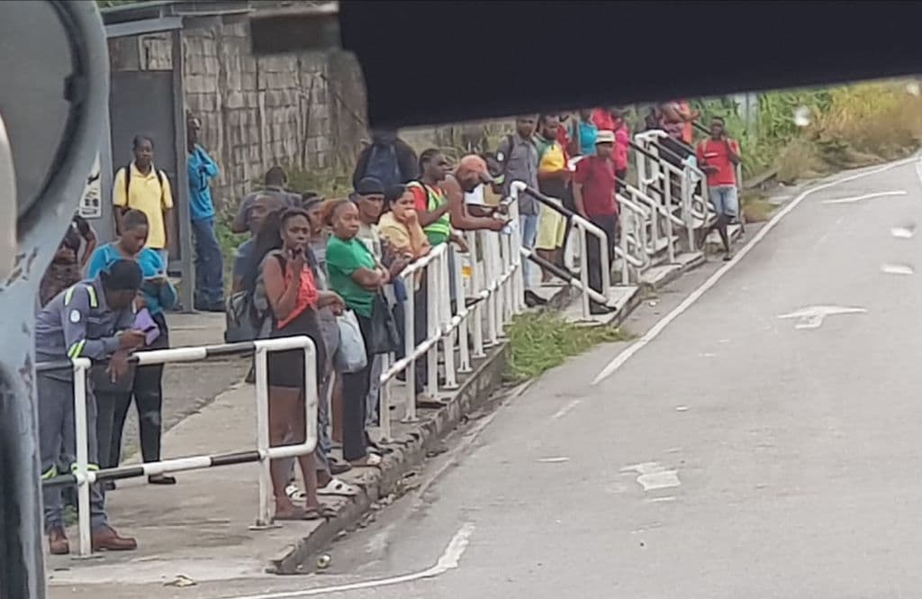 Maxi protest disrupts morning commute