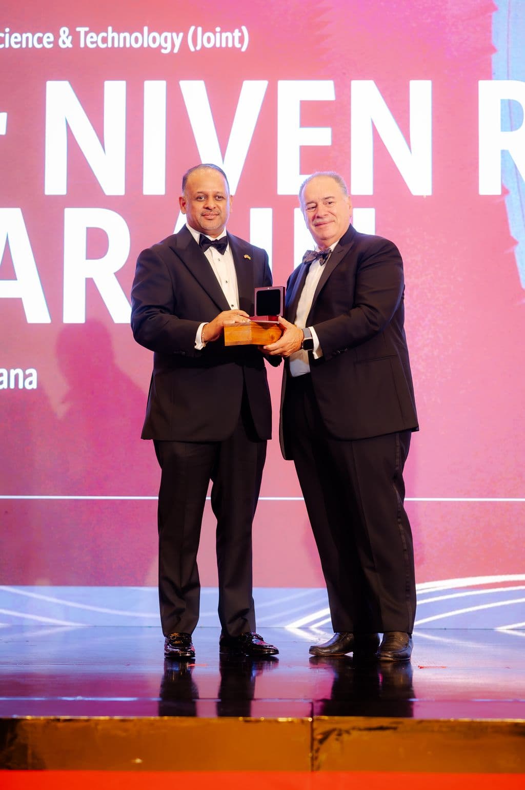 Science Laureate pledges US$35K prize to health cause