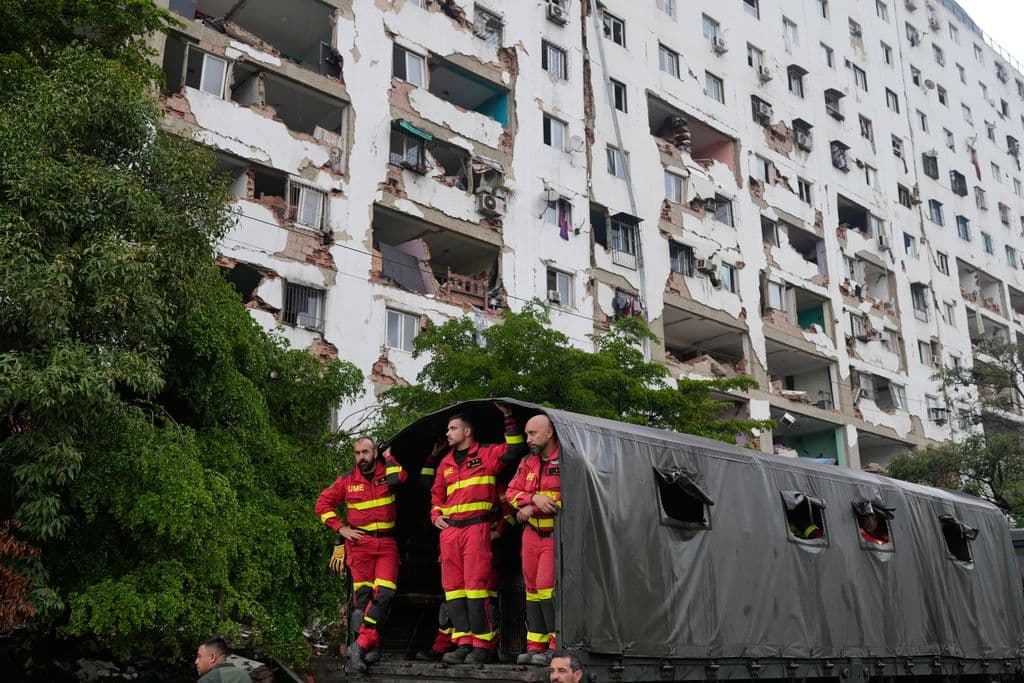 T&T delegation delays trip to Venezuela after earthquake tragedy, Moonilal says