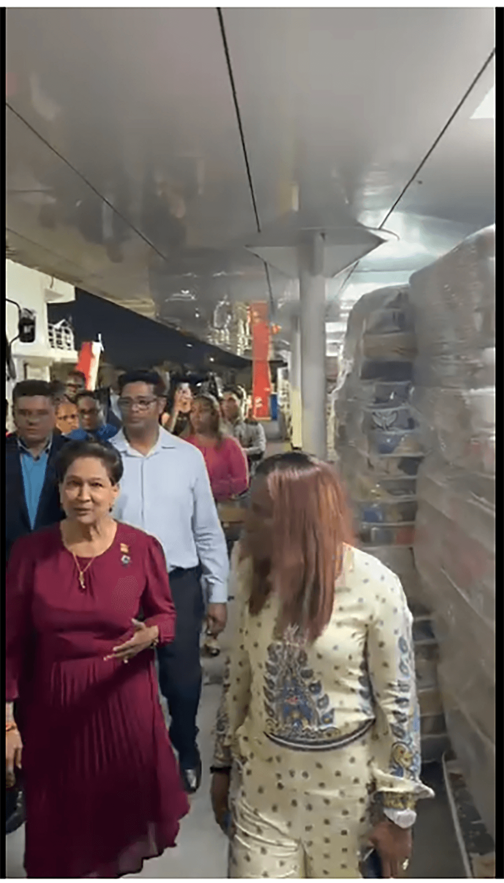 Analysts: Quake aid opens door to mending T&T-Venezuela ties