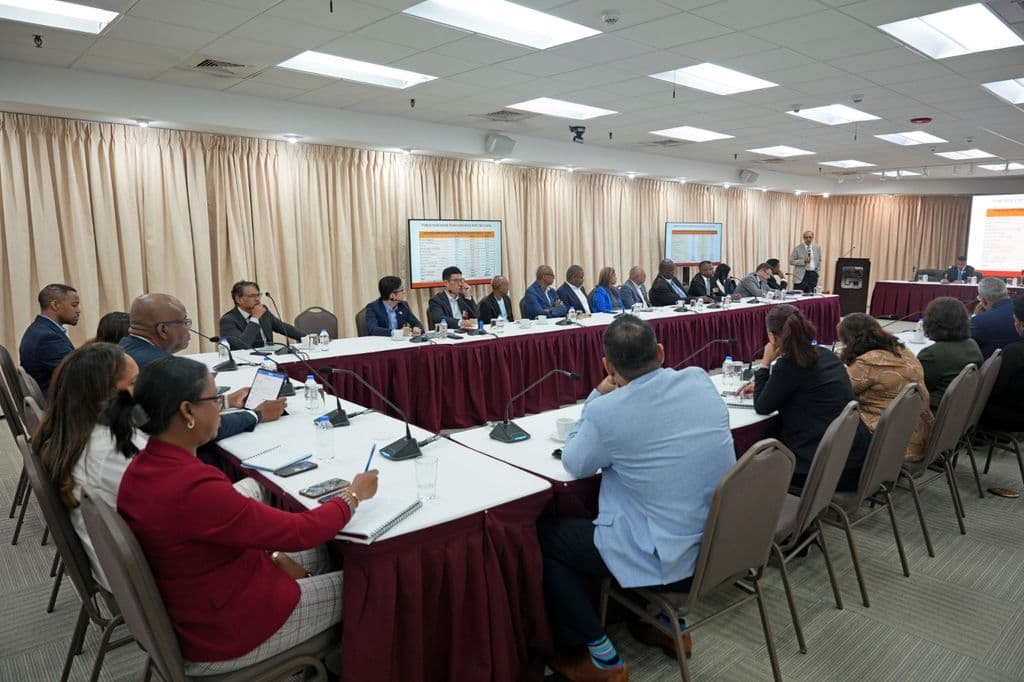 Government, energy sector discuss forex measures