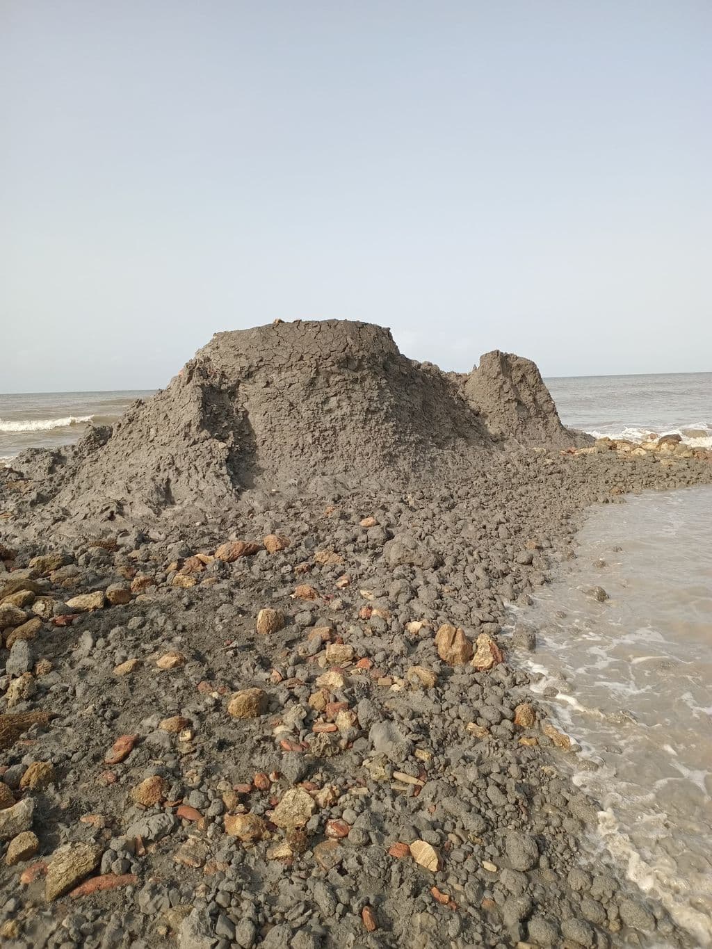 Mud extrusion in Palo Seco linked to Venezuela quakes