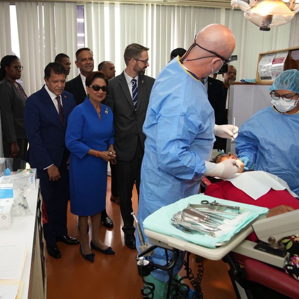 PM praises US partnership after dental mission