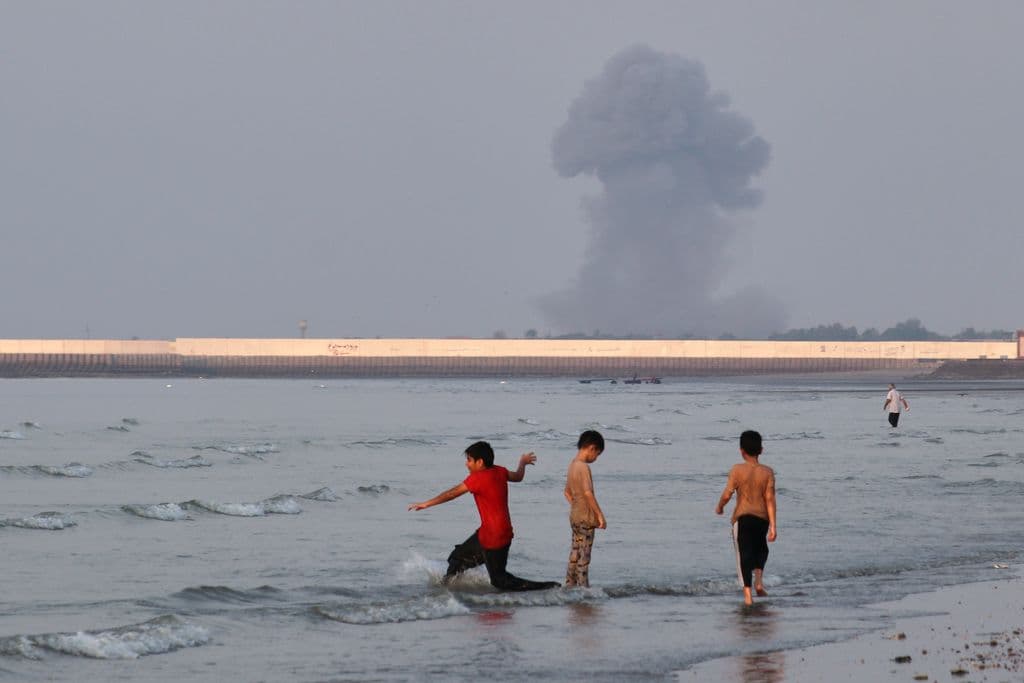 US attacks Iran and Tehran retaliates across the Middle East, threatening a return to all-out war