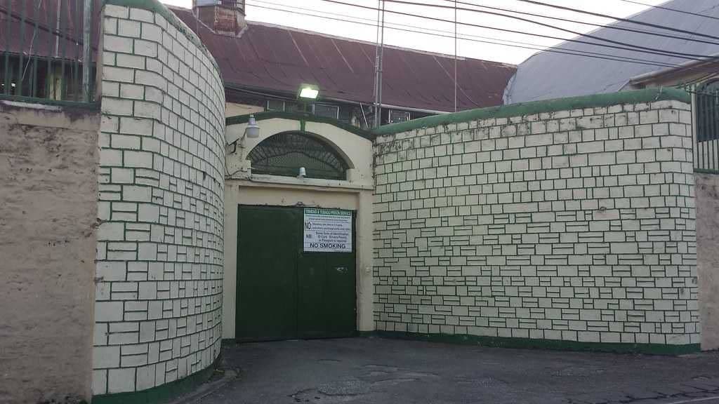 Prison officers sound alarm over conditions across prisons