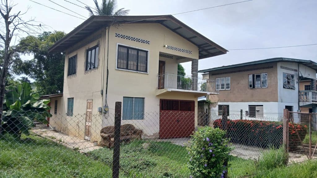 Taxi driver shot dead near Chaguanas home