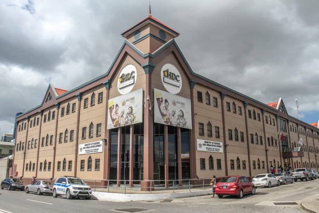 Cops arrest squatters in HDC homes in La Horquetta