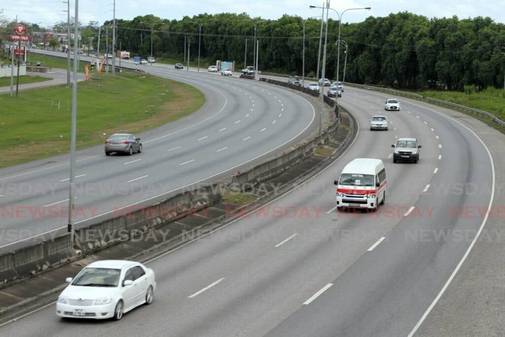 Demerit-point system debate restarts after weekend's road fatalities