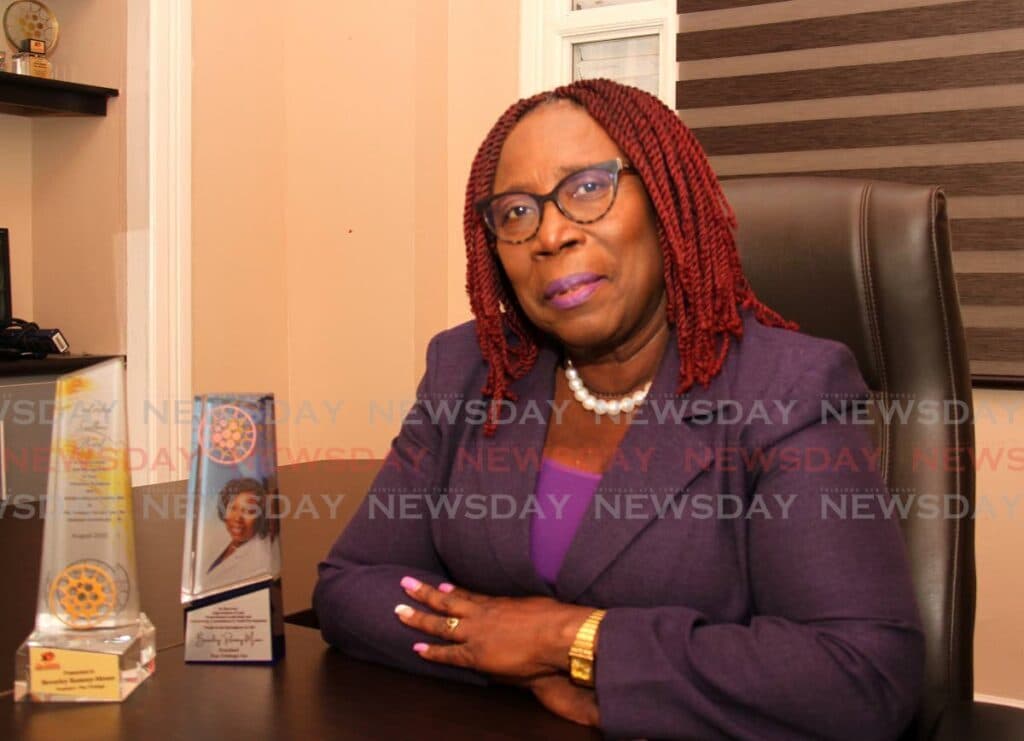 Culture minister meets Pan Trinbago president