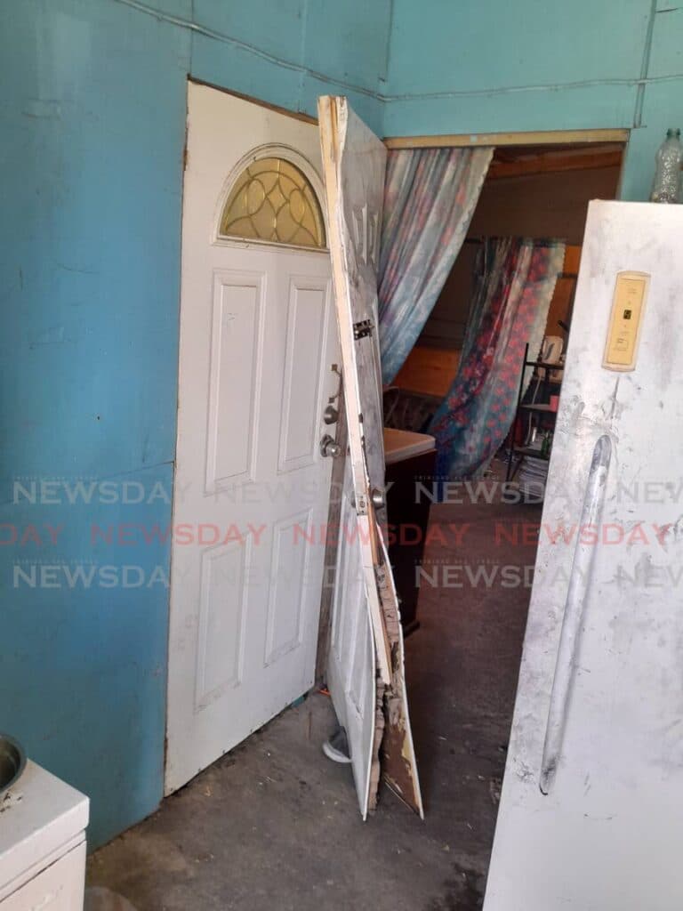 Police: 9 held in Arima but none related to triple murder