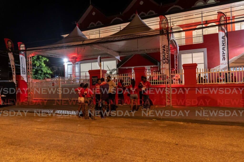 Silent night at Balisier House