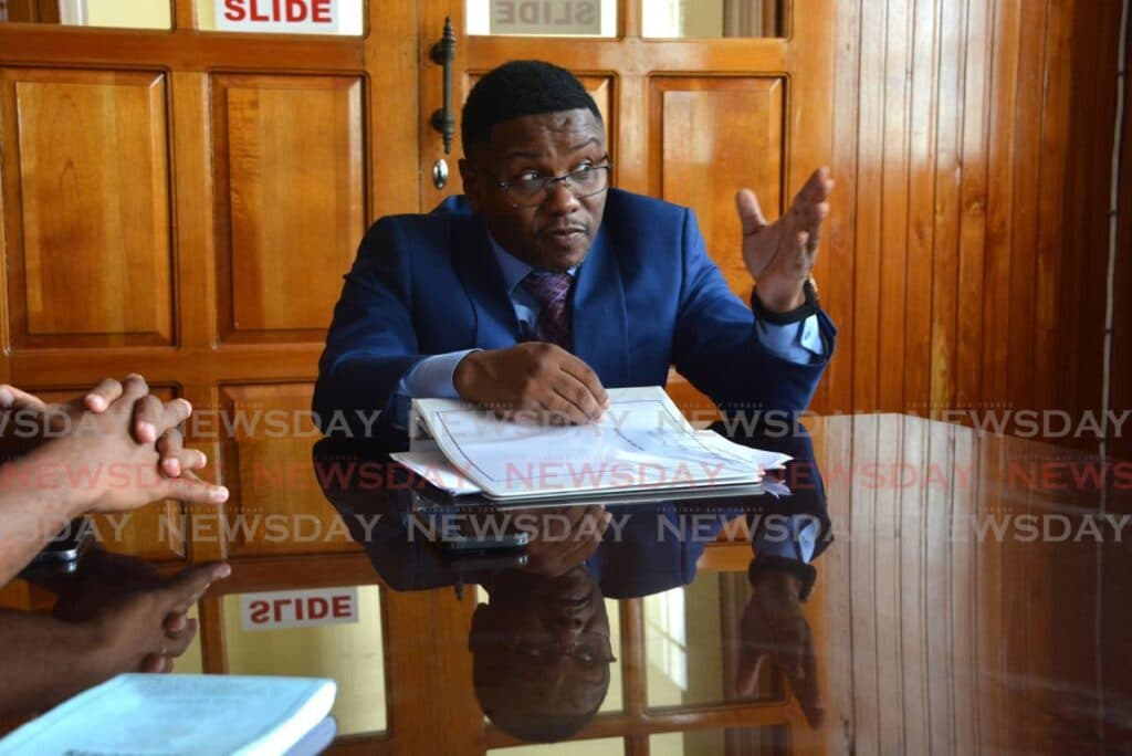 Blows for San Fernando City Corporation from mayor