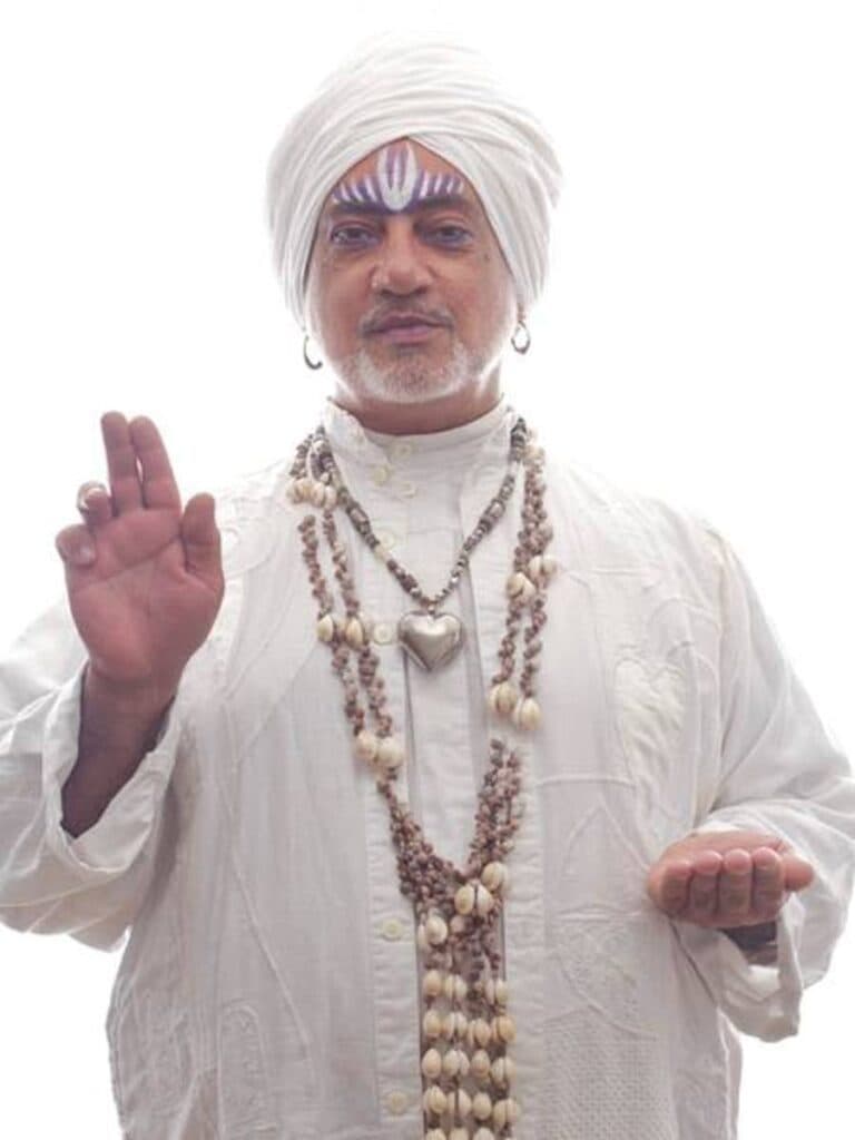 Artist Christopher Pinheiro dies