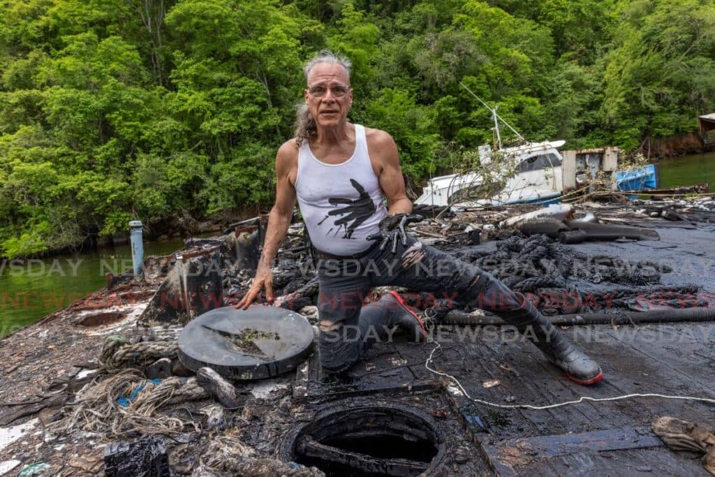 FFOS: Oil being dumped in abandoned boat