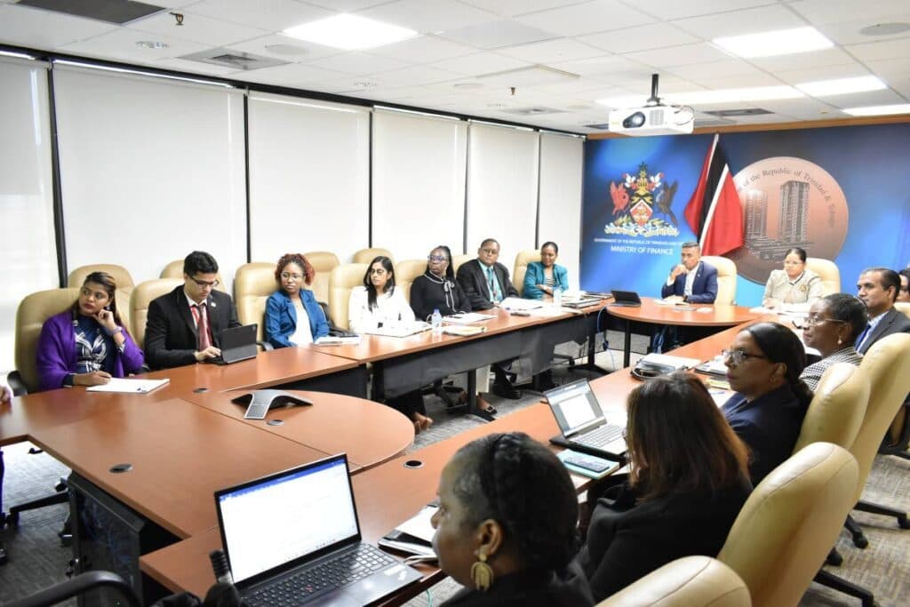 Finance Minister meets with World Bank