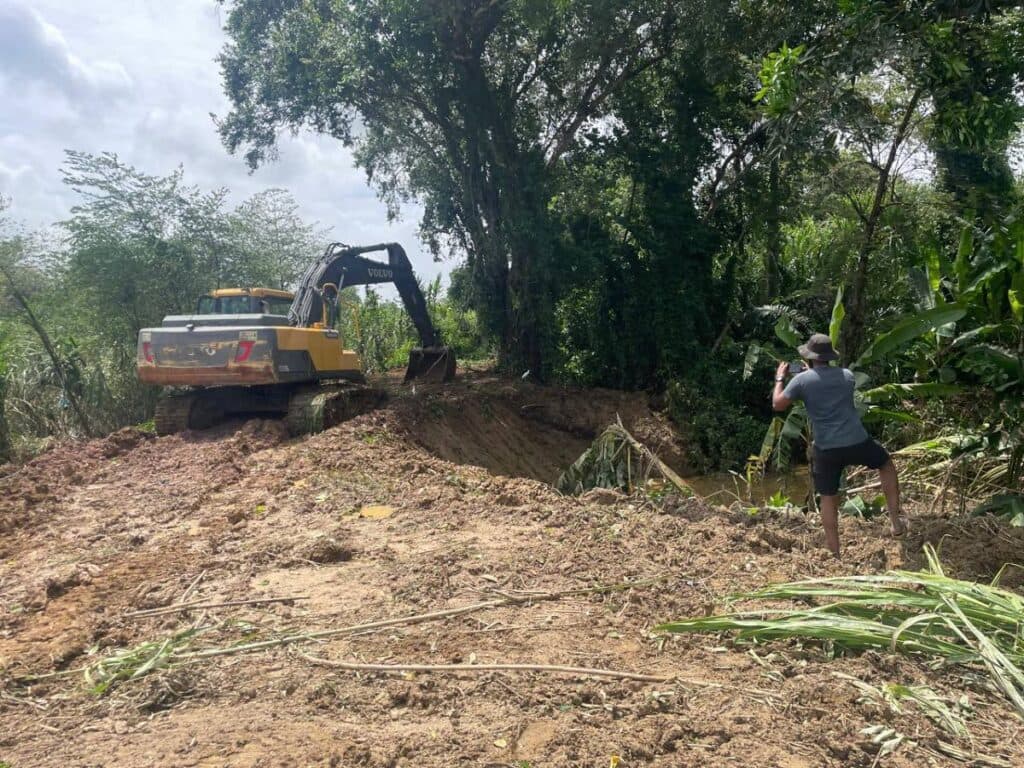 Emergency river repair at Ibis Gardens complete