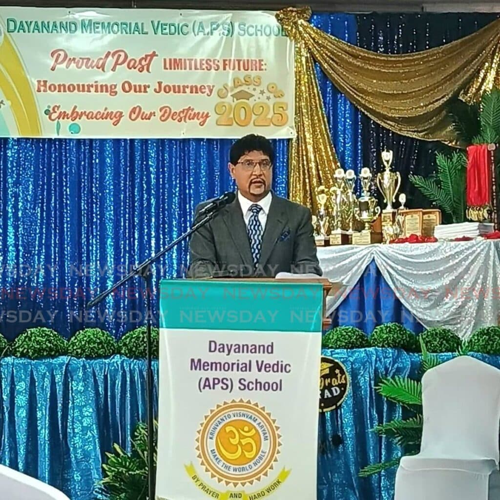 Judge urges graduates to stand up against bullying