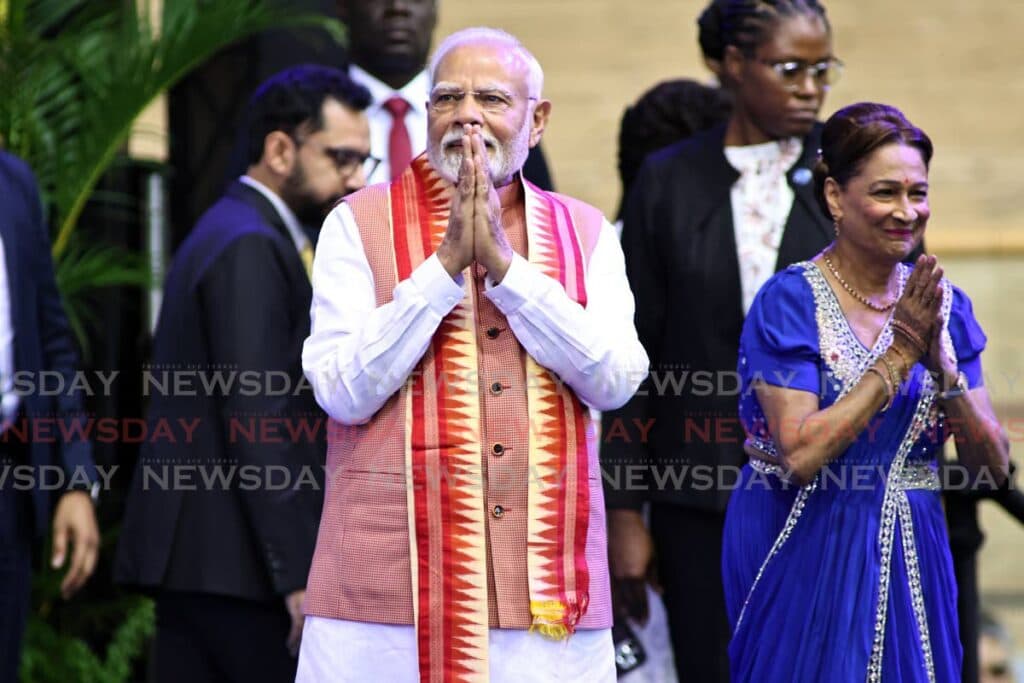 Visiting PM invites Trinis: Come to India