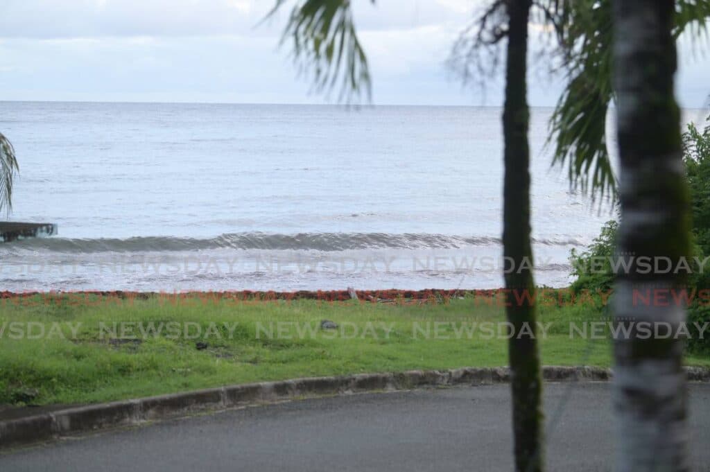 Dead body washes up on Scarborough beach
