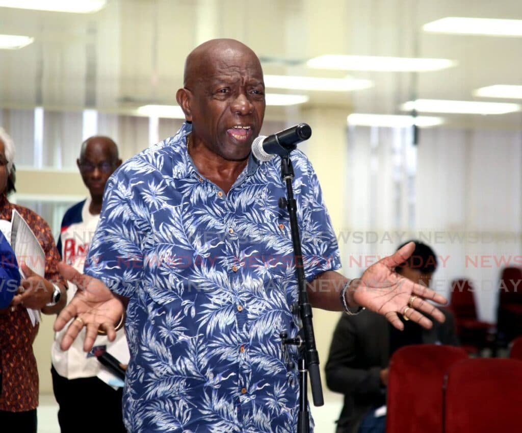 Warner demands answers on extradition fees