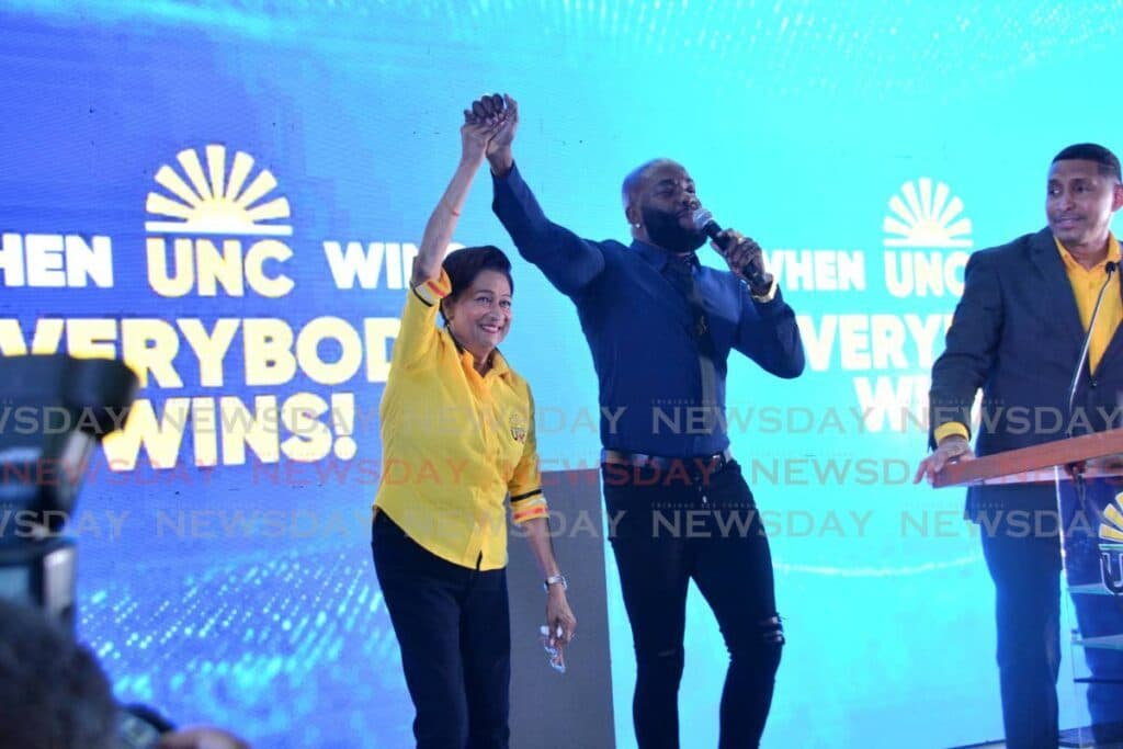 'Buss head for corrupt officials' – PM warns UNC against mixing with 'crooked financiers'