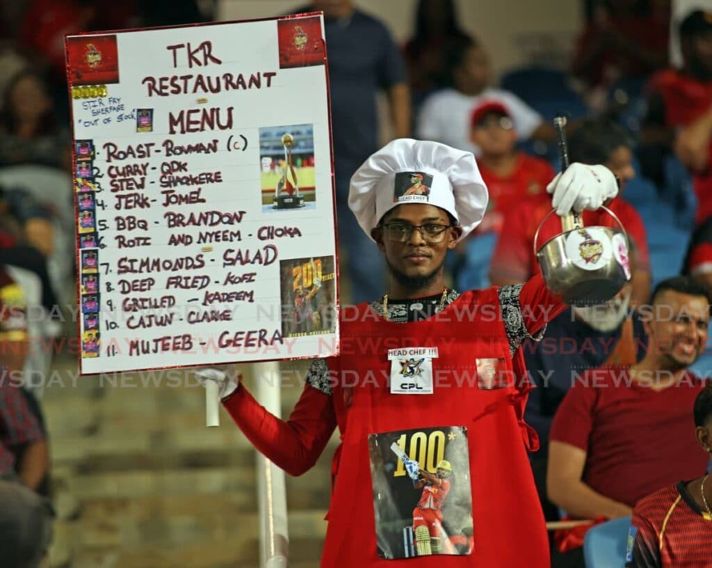 Thousands of TKR fans celebrate Royal victory