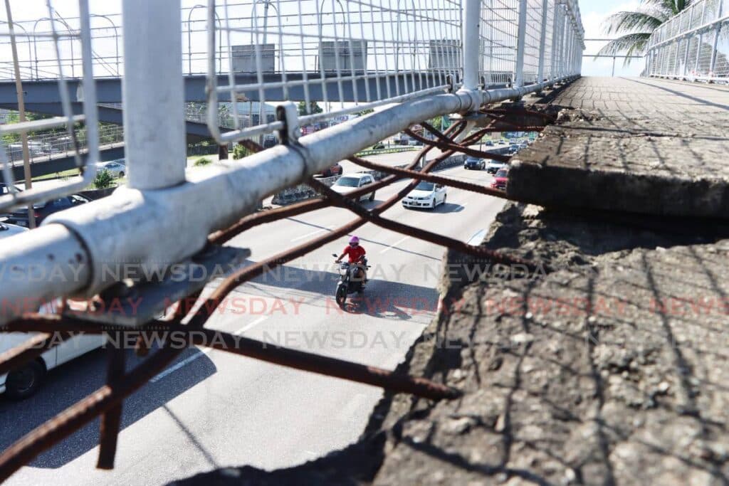 Dangerous holes form along highway walkovers