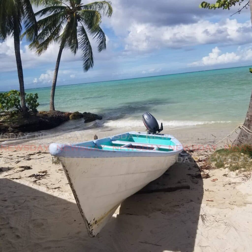 Tobago casino robbed, bandits flee by boat