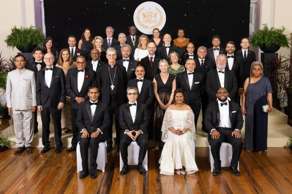 President tells diplomats: Co-operation better than conflict