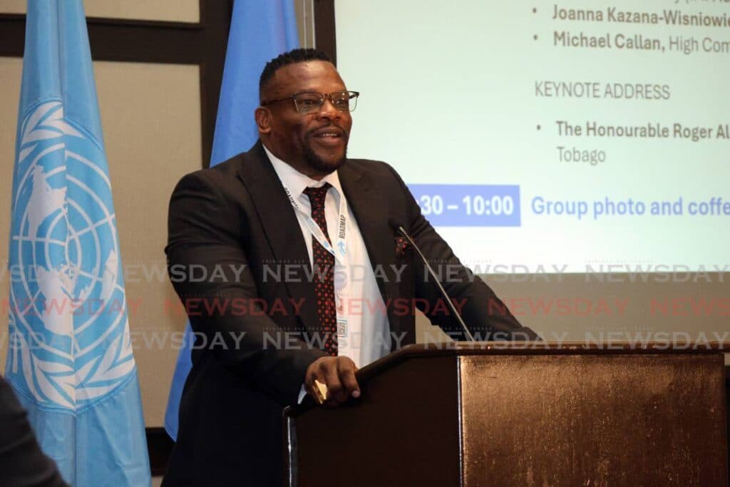 Alexander, Griffith in war of words over radar comments