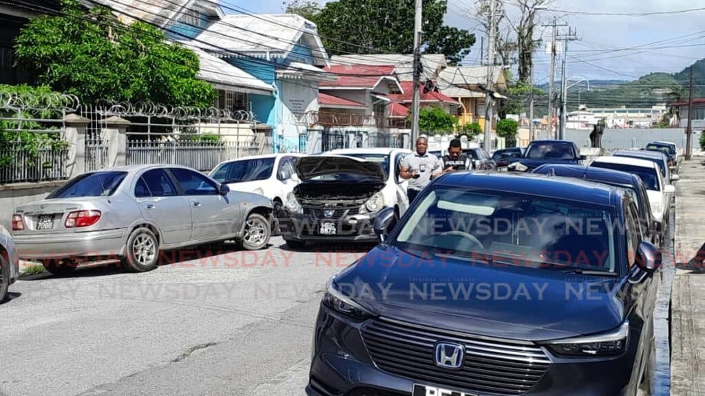 'Gunman' chases taxi whose driver suffered seizure on Ariapita Avenue