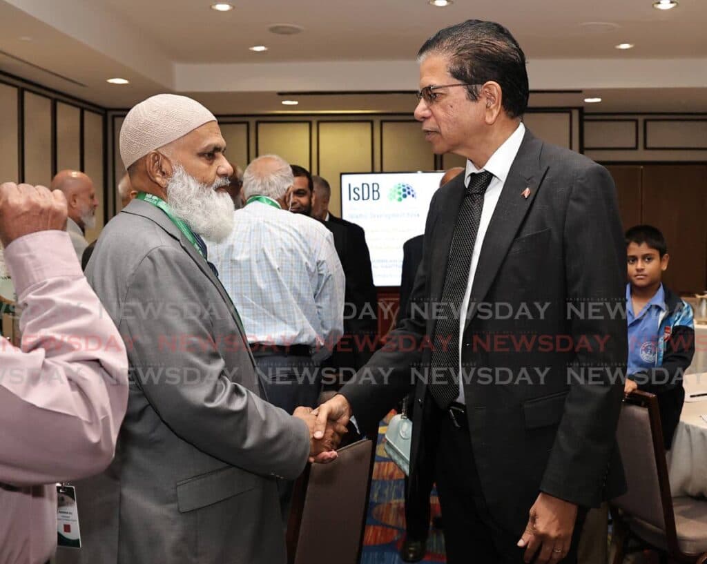 Dowlath pledges support for Islamic-run schools