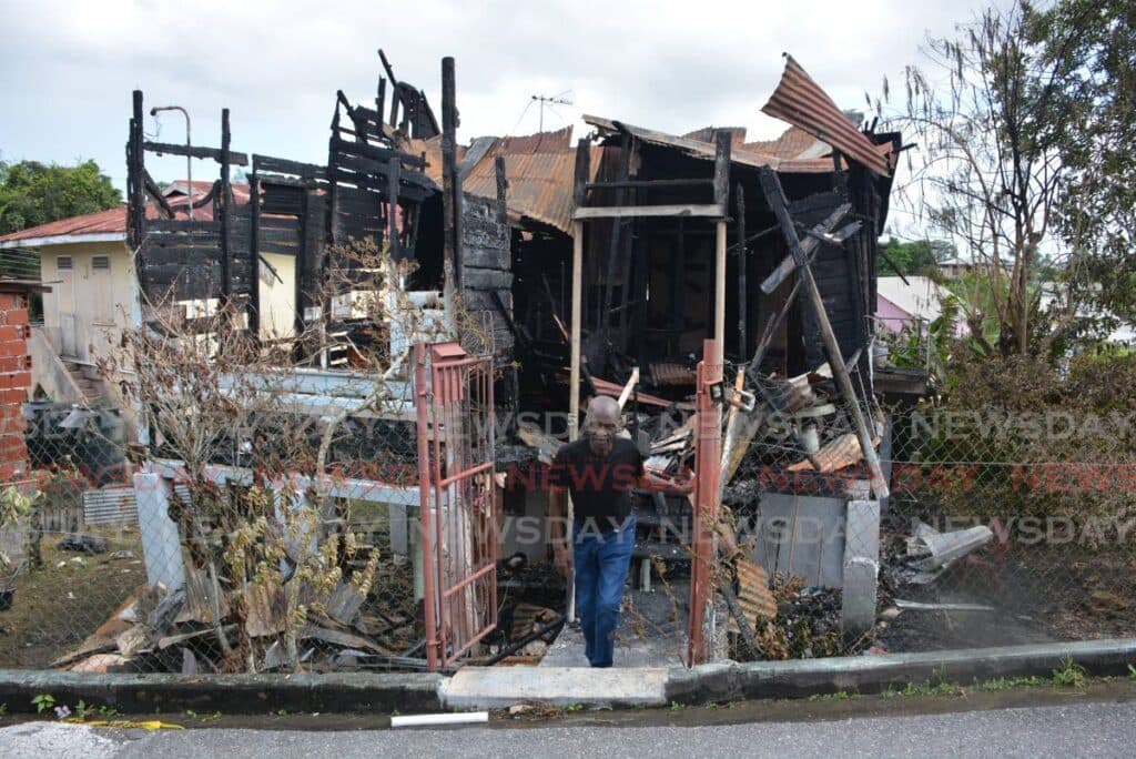 6 homeless after Mon Repos fire