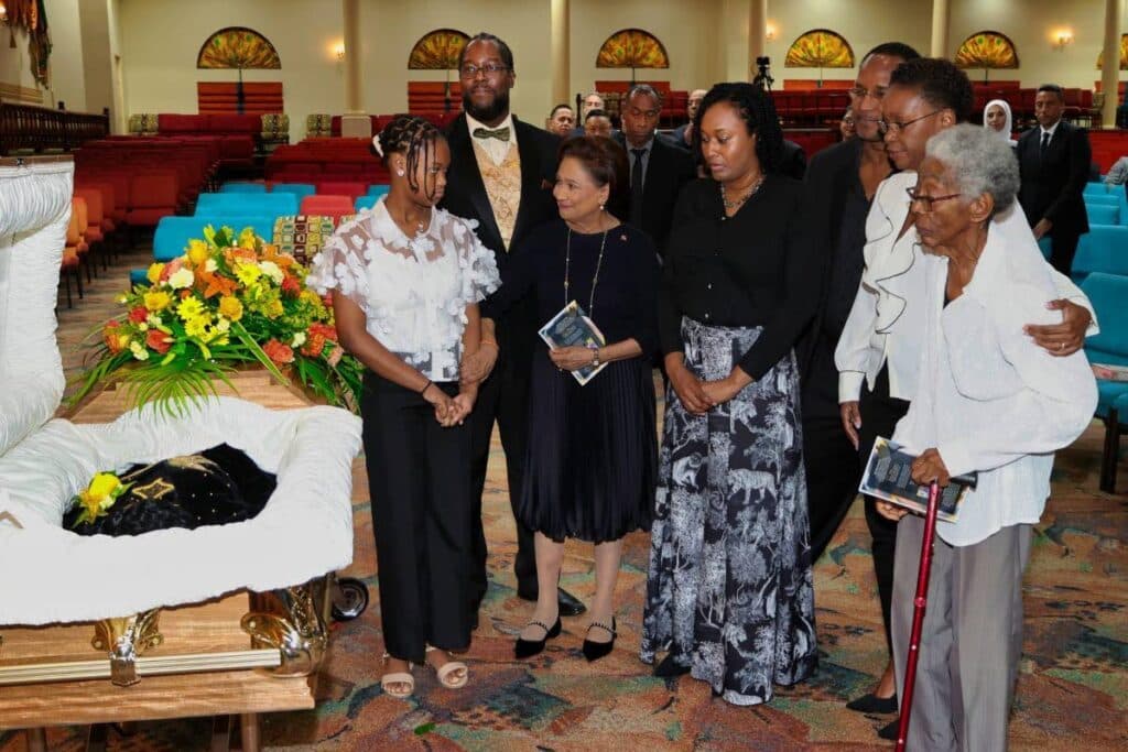 PM pays tribute to 'dearest sister' Dr Daphne Phillips-Gaskin
