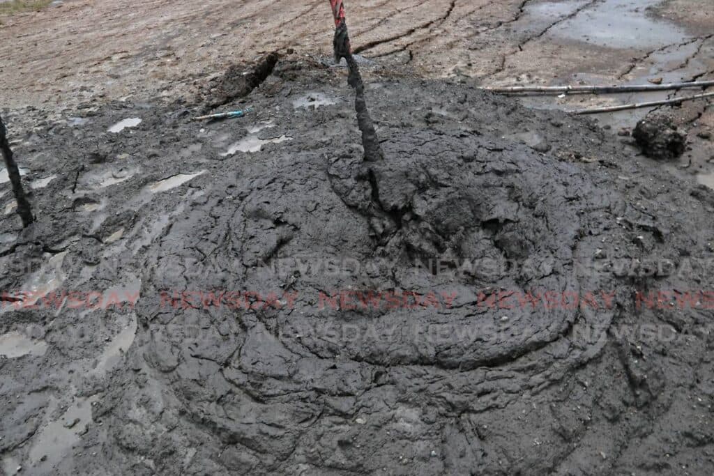 Piparo mud volcano erupts