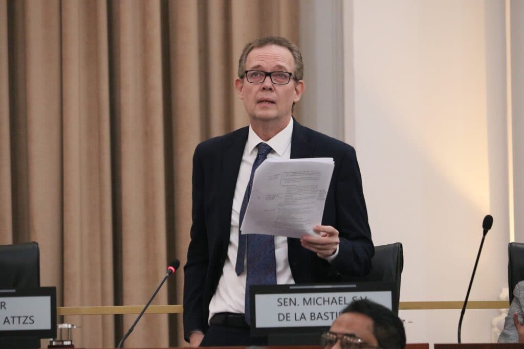 De La Bastide: Too much politics in stand-your-ground