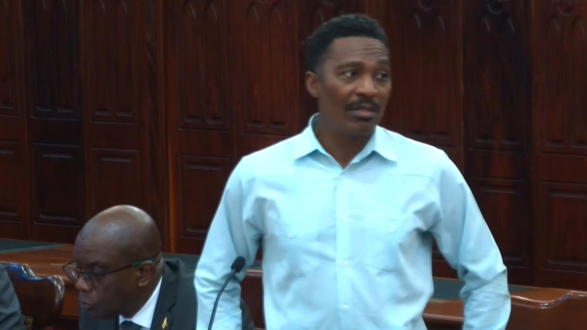 Minister warns of illegal drugs being imported as vitamins