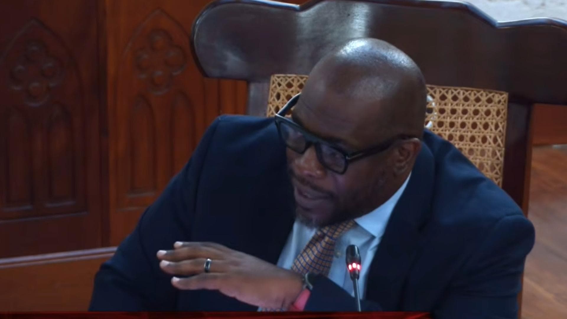 Government to ‘beef up’ advanced passenger information system