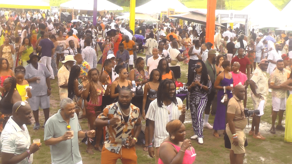 Rain fails to dampen spirits at Mimosa 2026