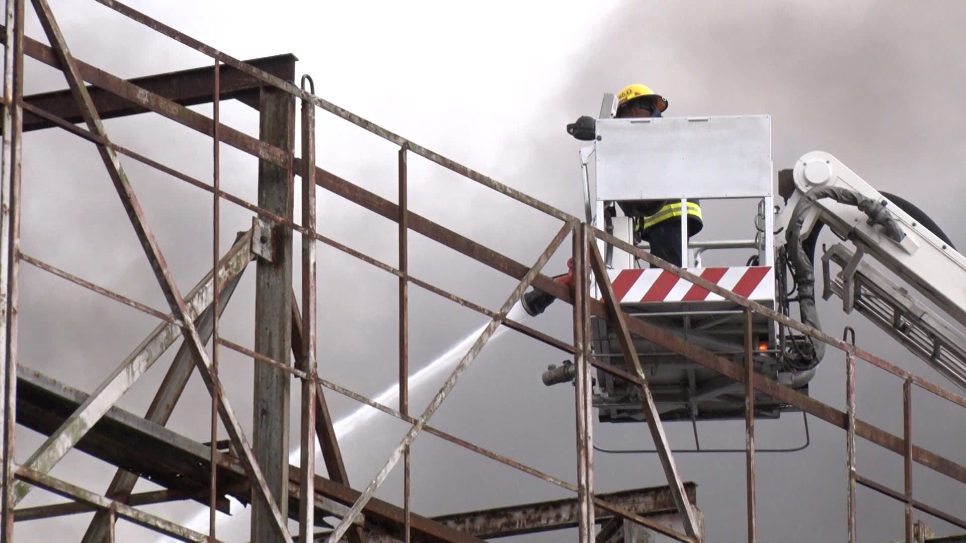 Swift Response Contains Chase Village Fire