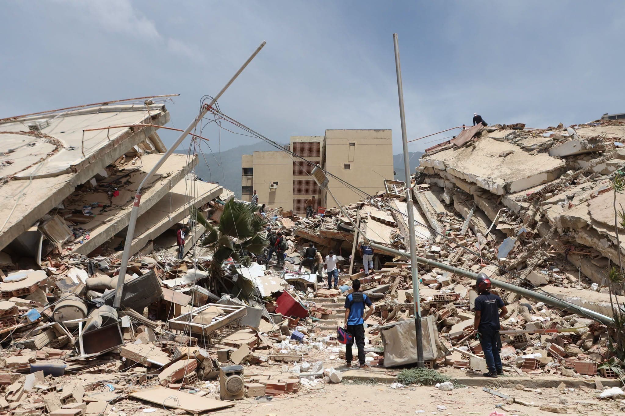 Venezuela Earthquake Death Toll Rises To 589