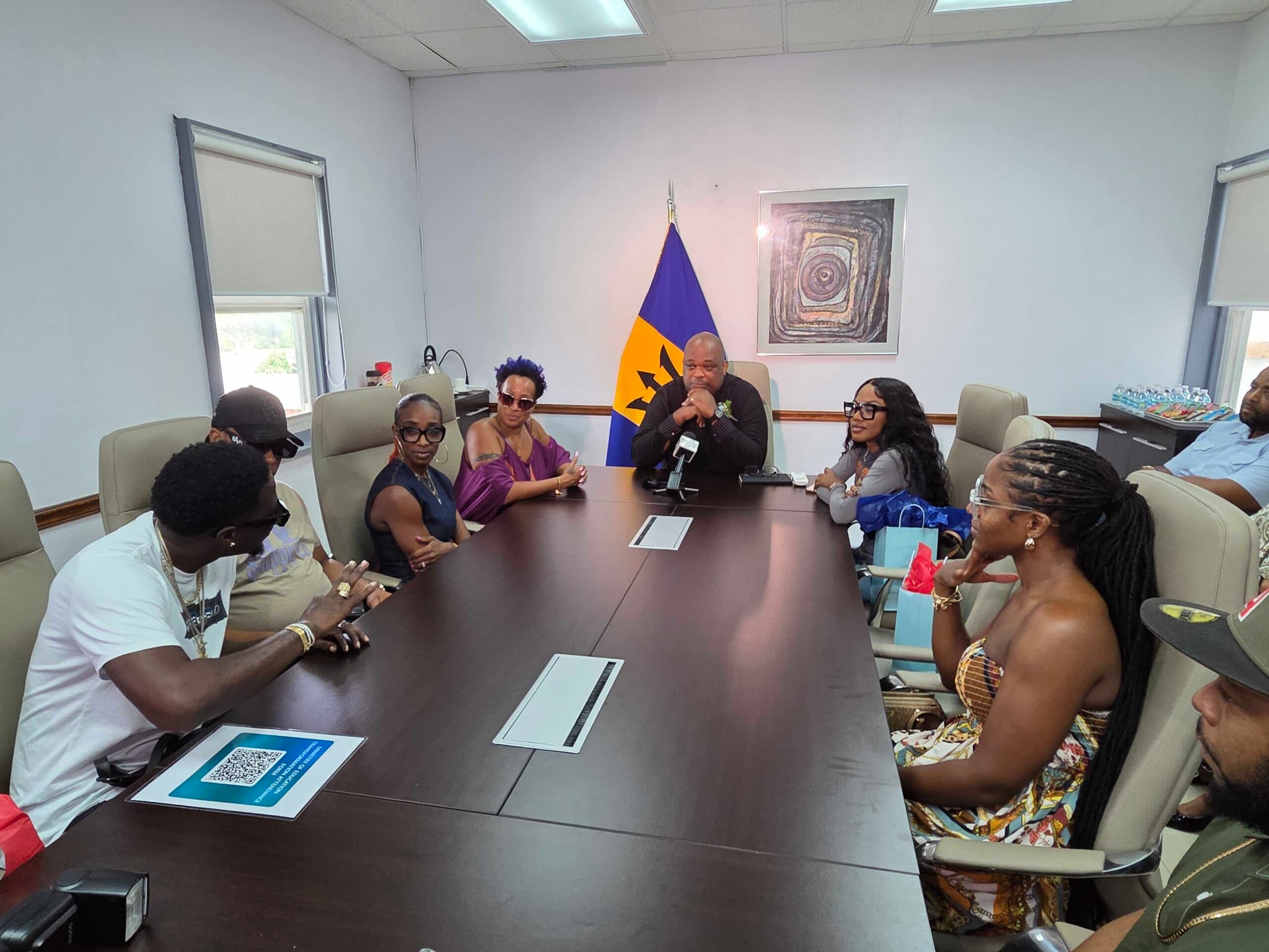 Govt to put studios, creative arts into schools