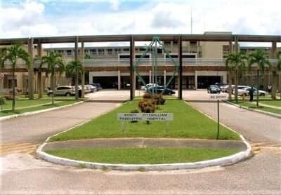 Fruit vendor chops customer in San Juan