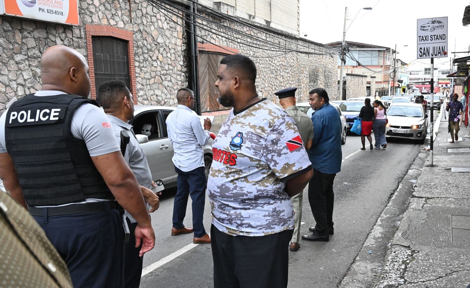 Man shot dead entering taxi on Charlotte Street