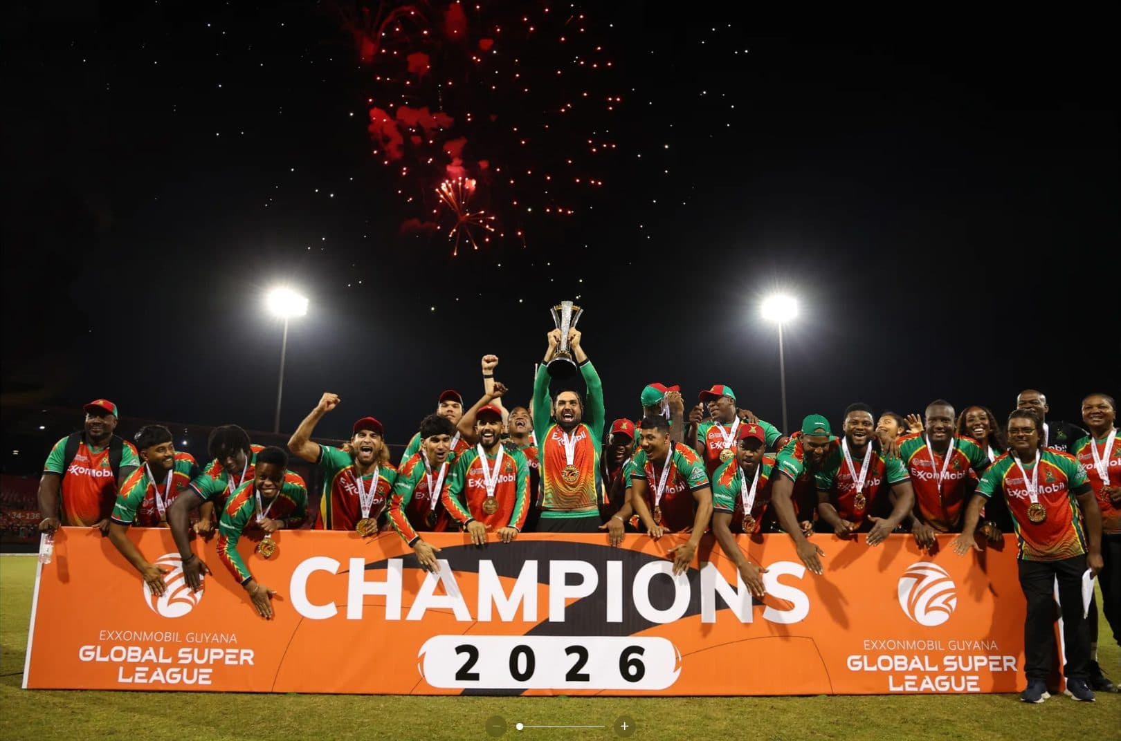 Unicorns torch golden opportunity, as gutsy Warriors retain title in low-scoring thriller
