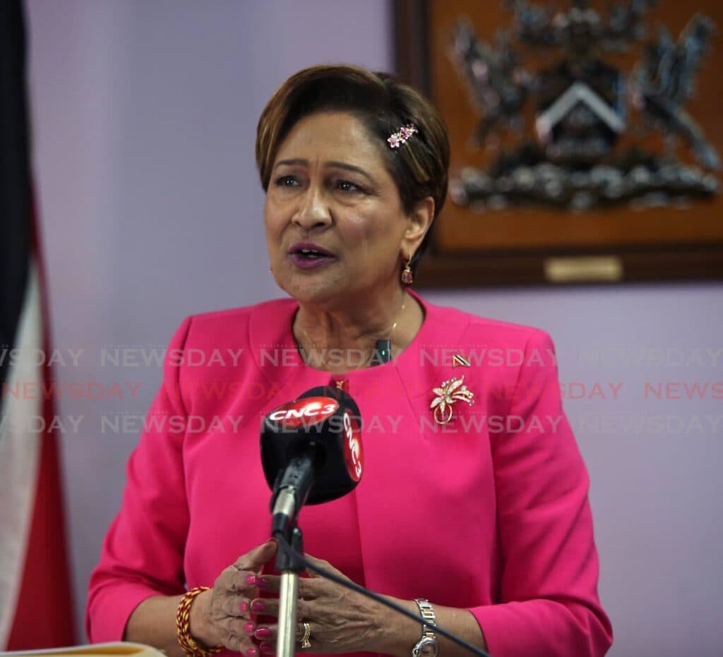 Kamla: Cops must secure visitors, locals on Carnival weekend